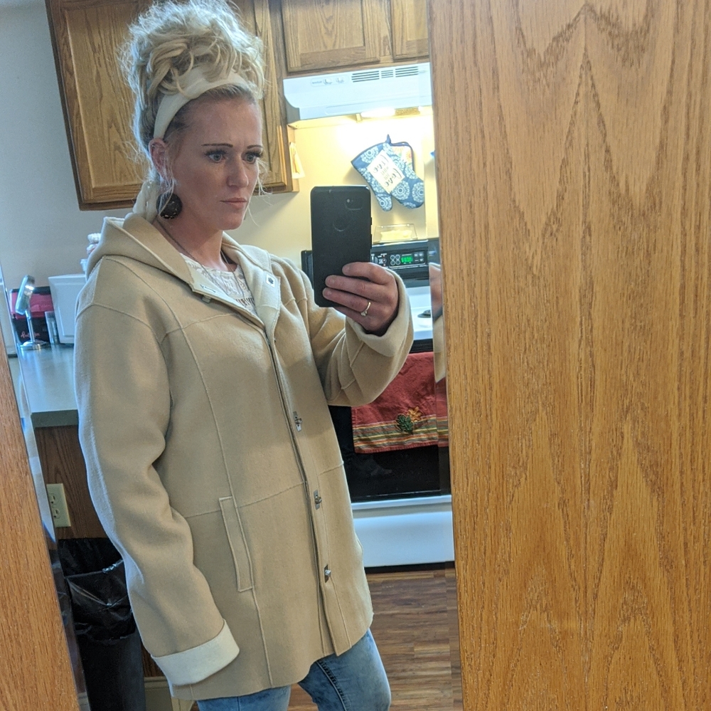 Jacket - Picture 2 of 3